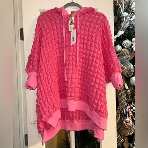 NWT Easel Bubble Top